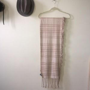 Banana Republic Scarf/wrap
